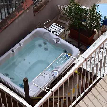 Ottavia Hotel 2*