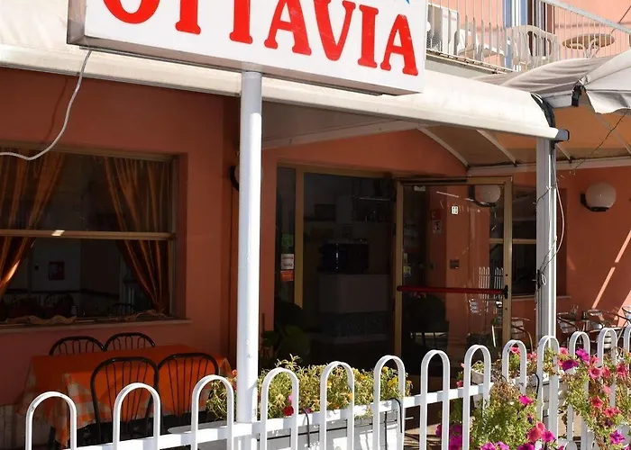 Ottavia 酒店 2*