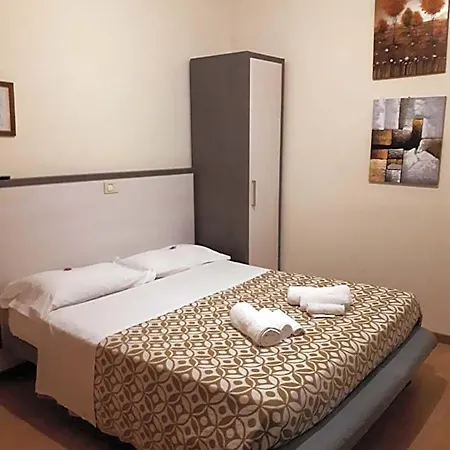 Hotel Ottavia 2*